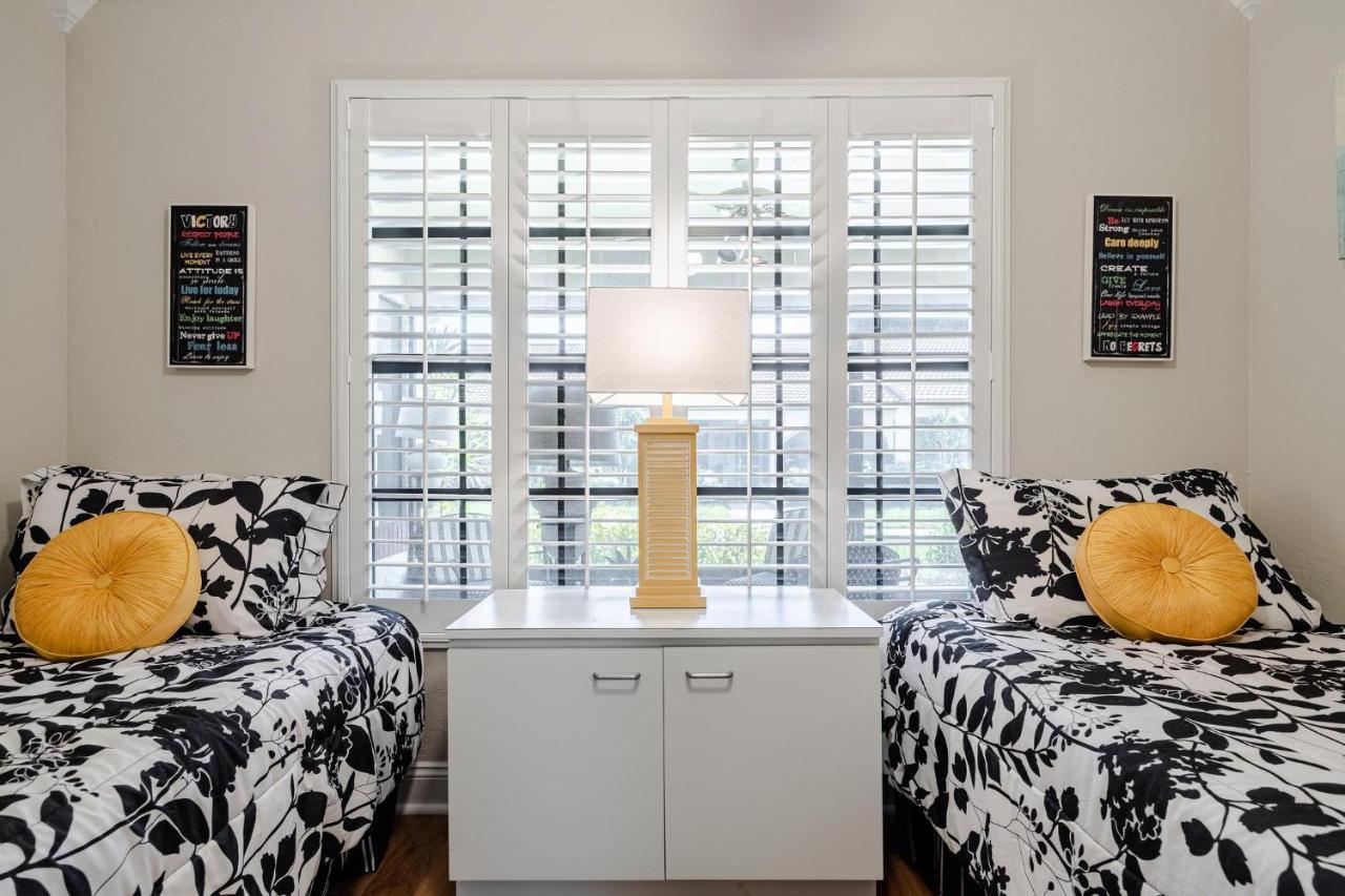 Association, Tennis Courts And Pool, Sleeps 4 - Cinnamon Cove Cozy Condo 포트 마이어스 외부 사진