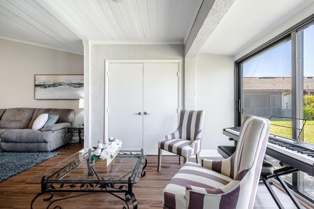 Association, Tennis Courts And Pool, Sleeps 4 - Cinnamon Cove Cozy Condo 포트 마이어스 외부 사진