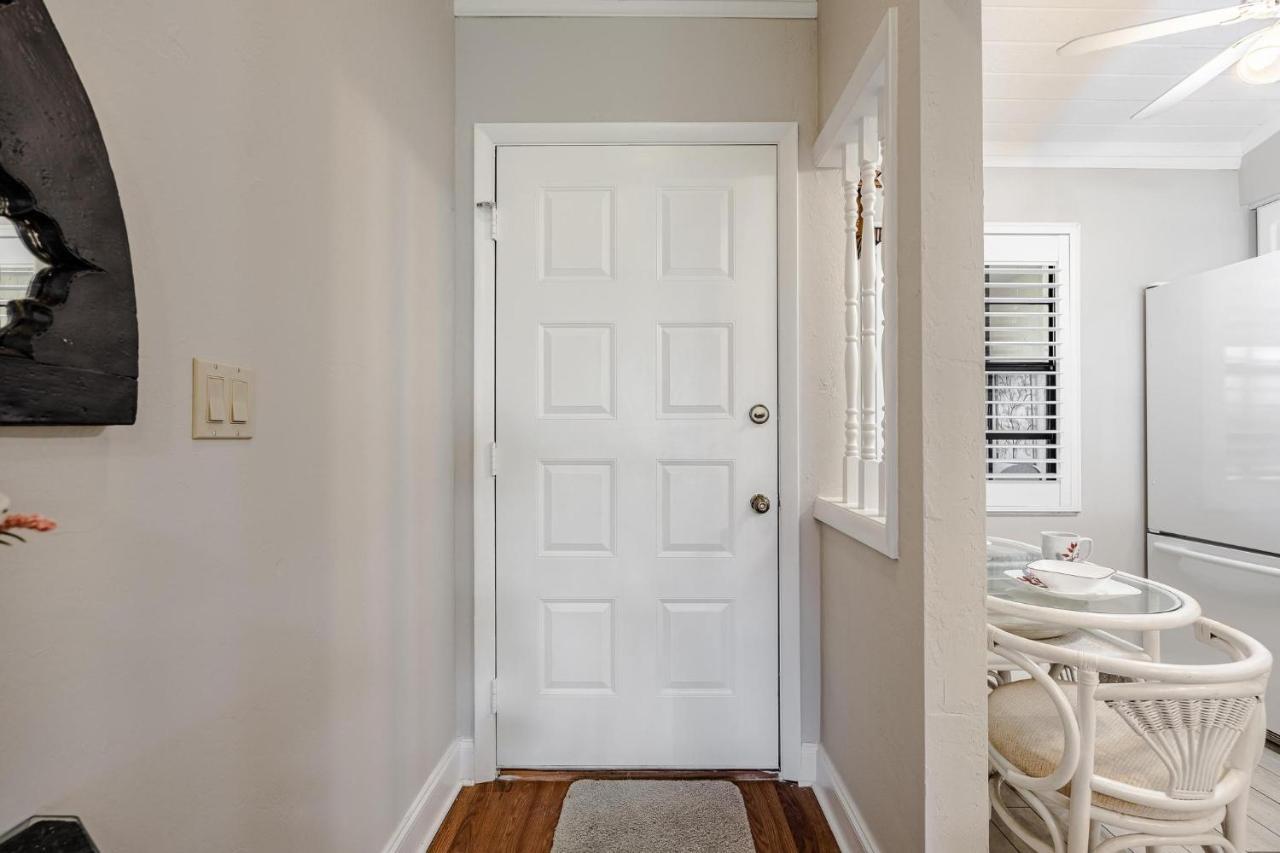 Association, Tennis Courts And Pool, Sleeps 4 - Cinnamon Cove Cozy Condo 포트 마이어스 외부 사진