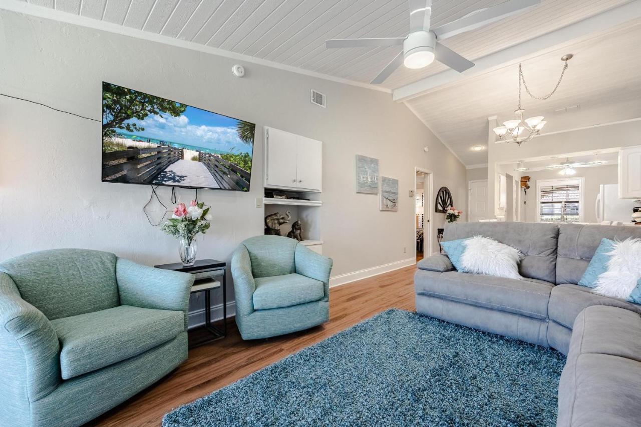 Association, Tennis Courts And Pool, Sleeps 4 - Cinnamon Cove Cozy Condo 포트 마이어스 외부 사진